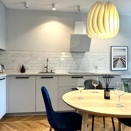 Mieszczanska 25 - Self Check-in 20h - Parking & Lift * Wroclaw