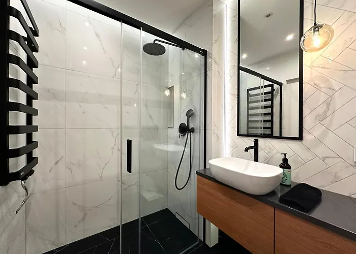 Mieszczanska 25 - Self Check-in 20h - Parking & Lift *